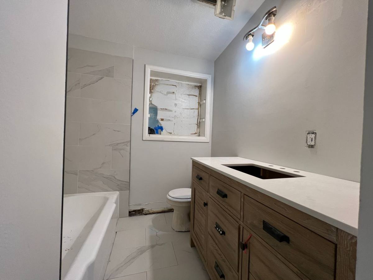 Apartment for rent at 6511 Seminole Dr, Lake Worth, FL 33462