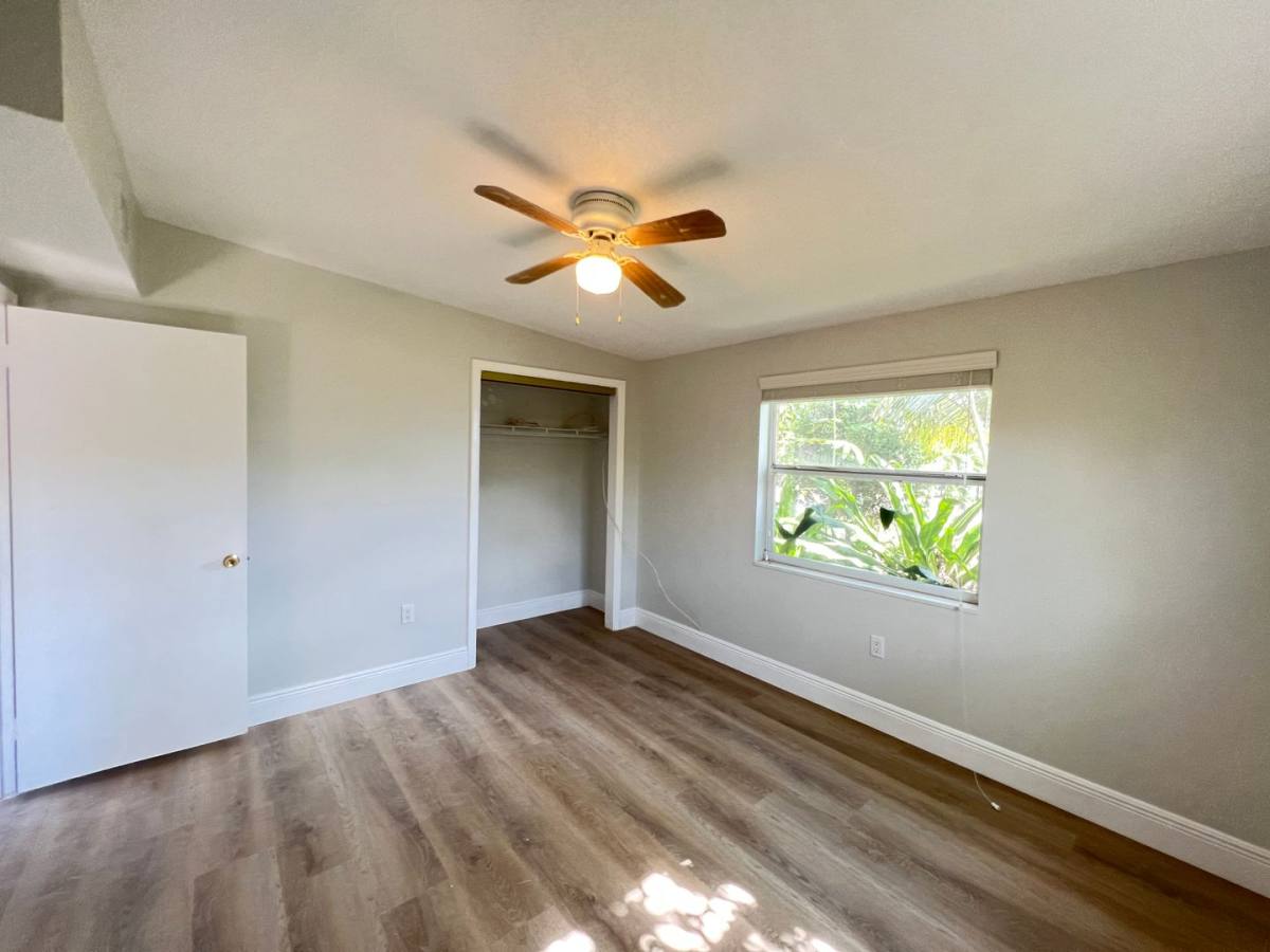 Apartment for rent at 6511 Seminole Dr, Lake Worth, FL 33462