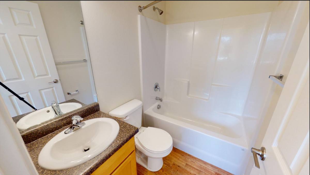Apartment for rent at 277 Deadmond Ferry Rd, Springfield, OR 97477