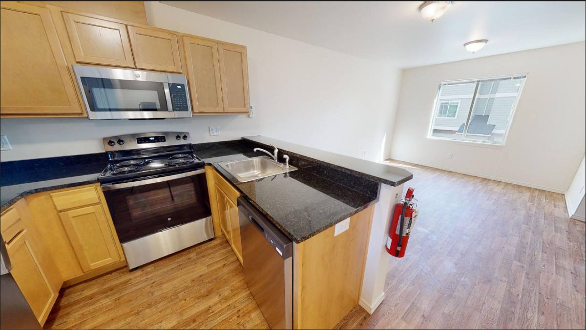 Apartment for rent at 277 Deadmond Ferry Rd, Springfield, OR 97477