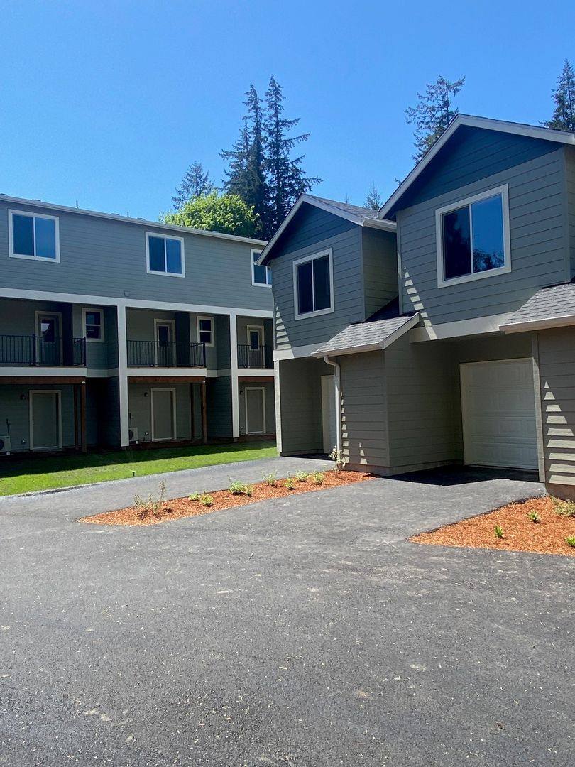Apartment for rent at 277 Deadmond Ferry Rd, Springfield, OR 97477