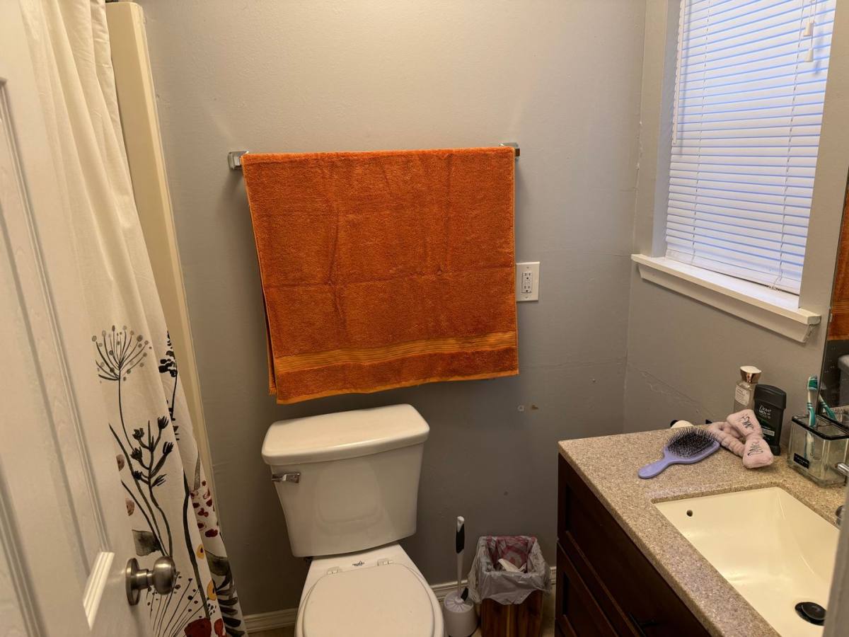 Apartment for rent at 1104 Autumn Circle, College Station, TX 77840