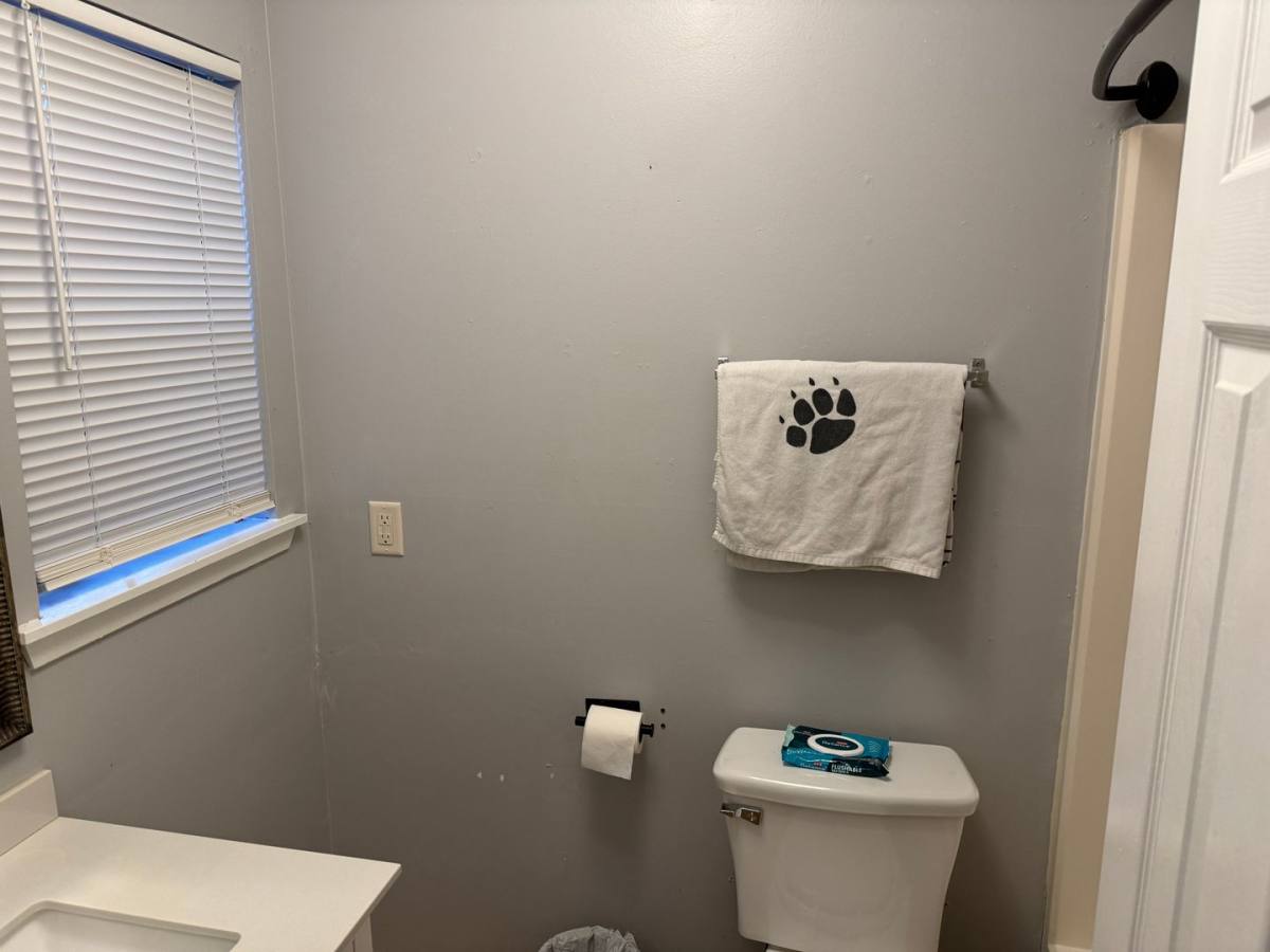 Apartment for rent at 1104 Autumn Circle, College Station, TX 77840