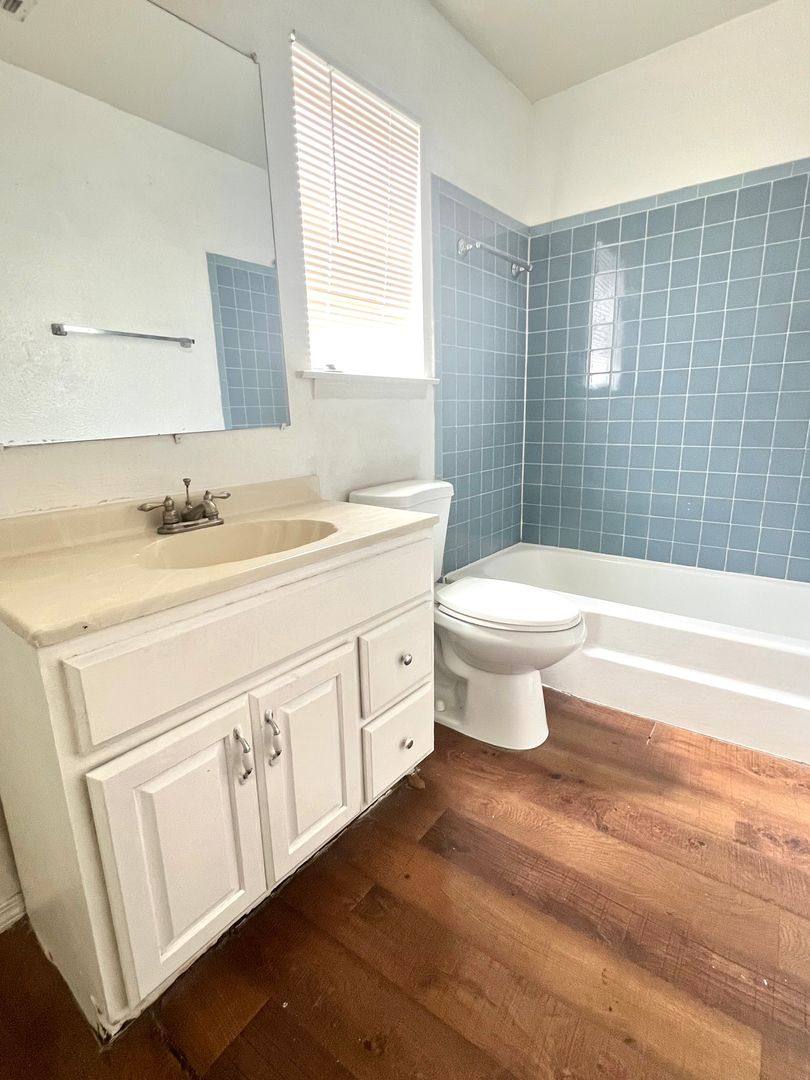 House for rent at 421 Arthur Dr, Hurst, TX 76053