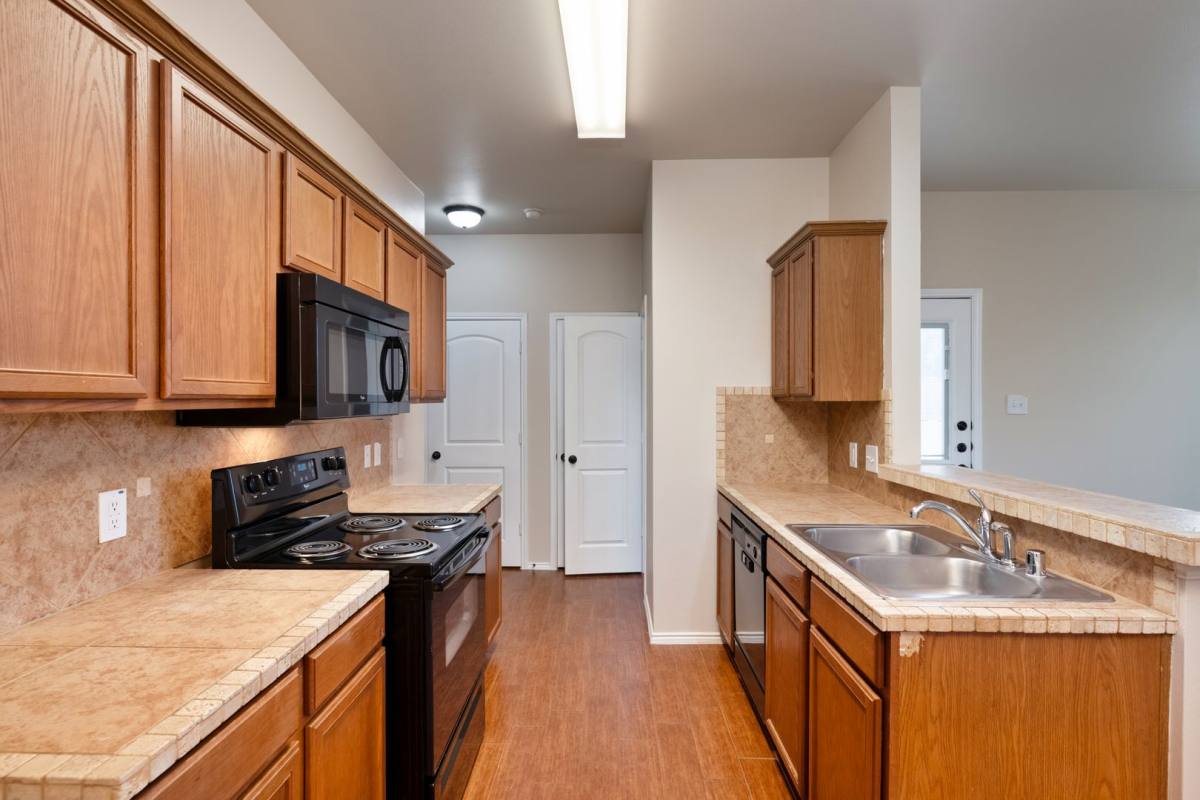 Townhouse for rent at 382 Armstrong Lane, Lavon, TX 75166