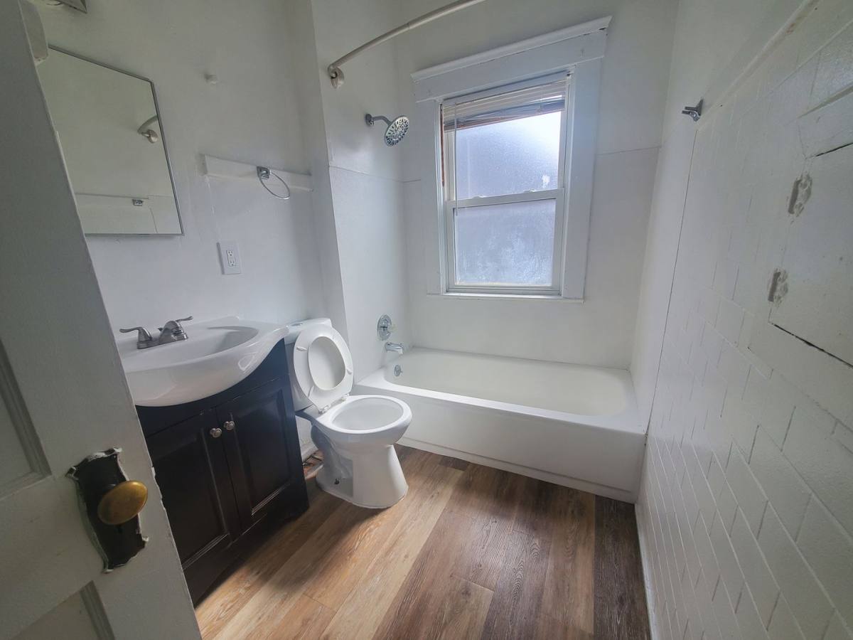 Apartment for rent at 1446 E 115 #4, Cleveland, OH 44108