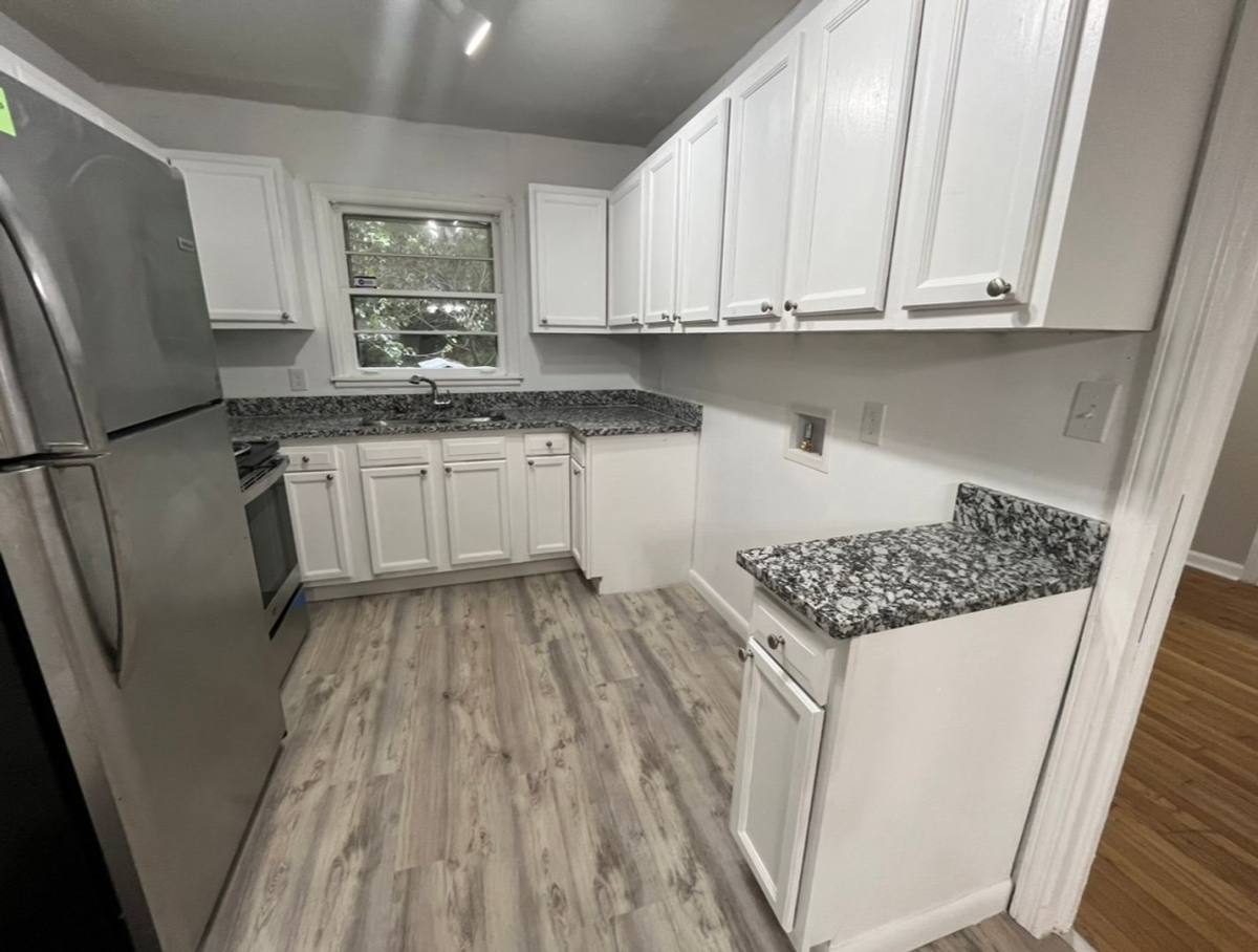 House for rent at 1381 Oakview Circle, Forest Park, GA 30297