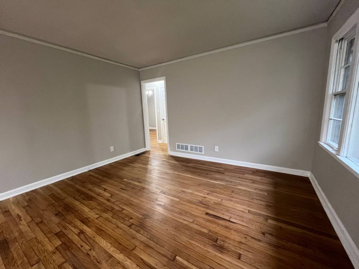 House for rent at 1381 Oakview Circle, Forest Park, GA 30297