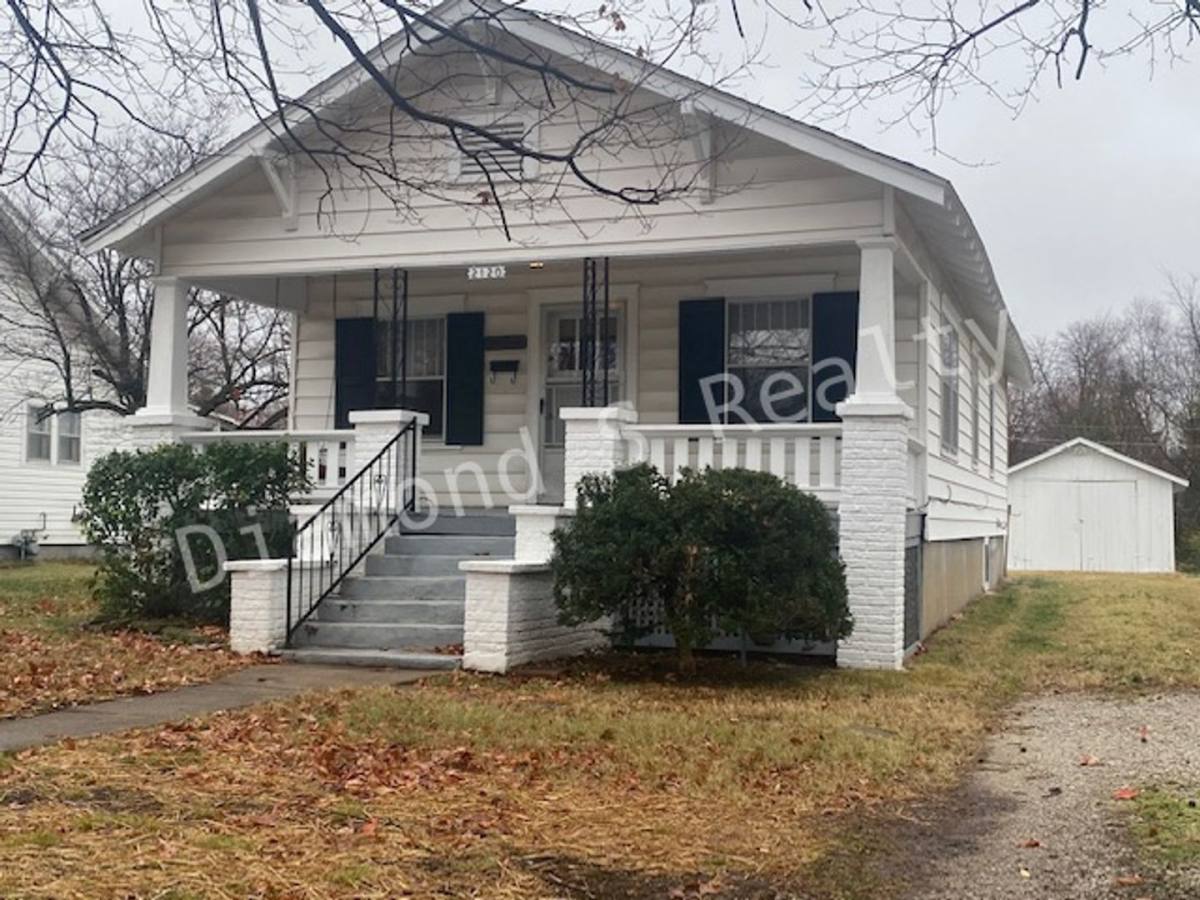 House for rent at 2120 N Johnston Ave, Springfield, MO 65803