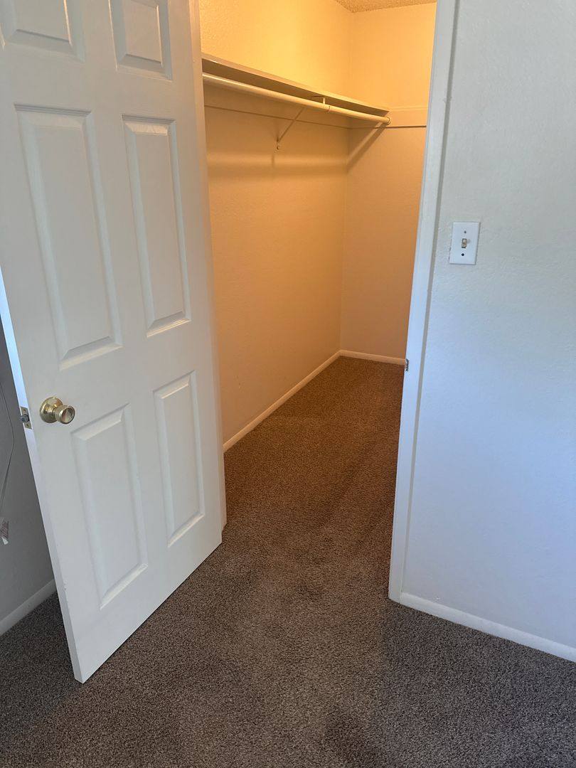 Apartment for rent at 314 N Cloverdale Blvd, Cloverdale, CA 95425