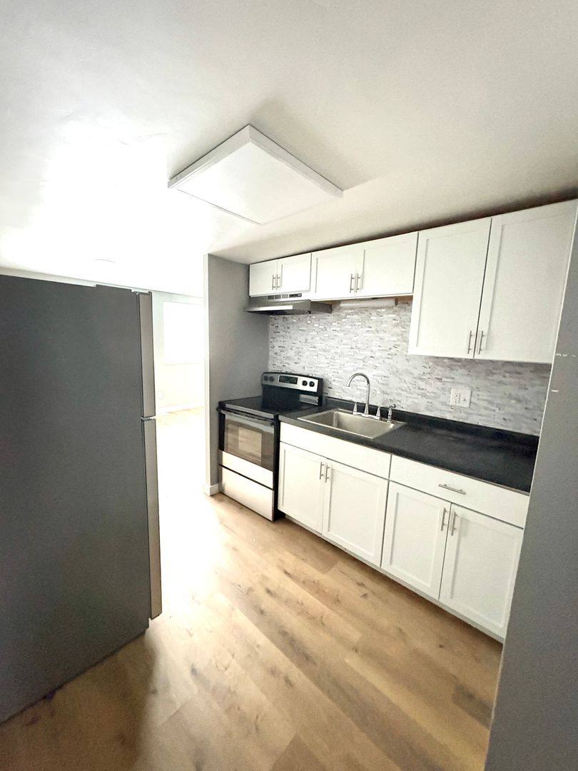 Apartment for rent at 194 Lindsey Ave, Oconto, WI 54153
