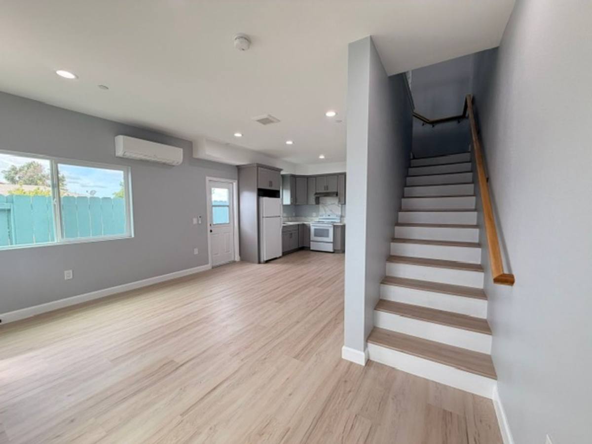 Apartment for rent at 5256-5260 Groveland Dr, San Diego, CA 92114