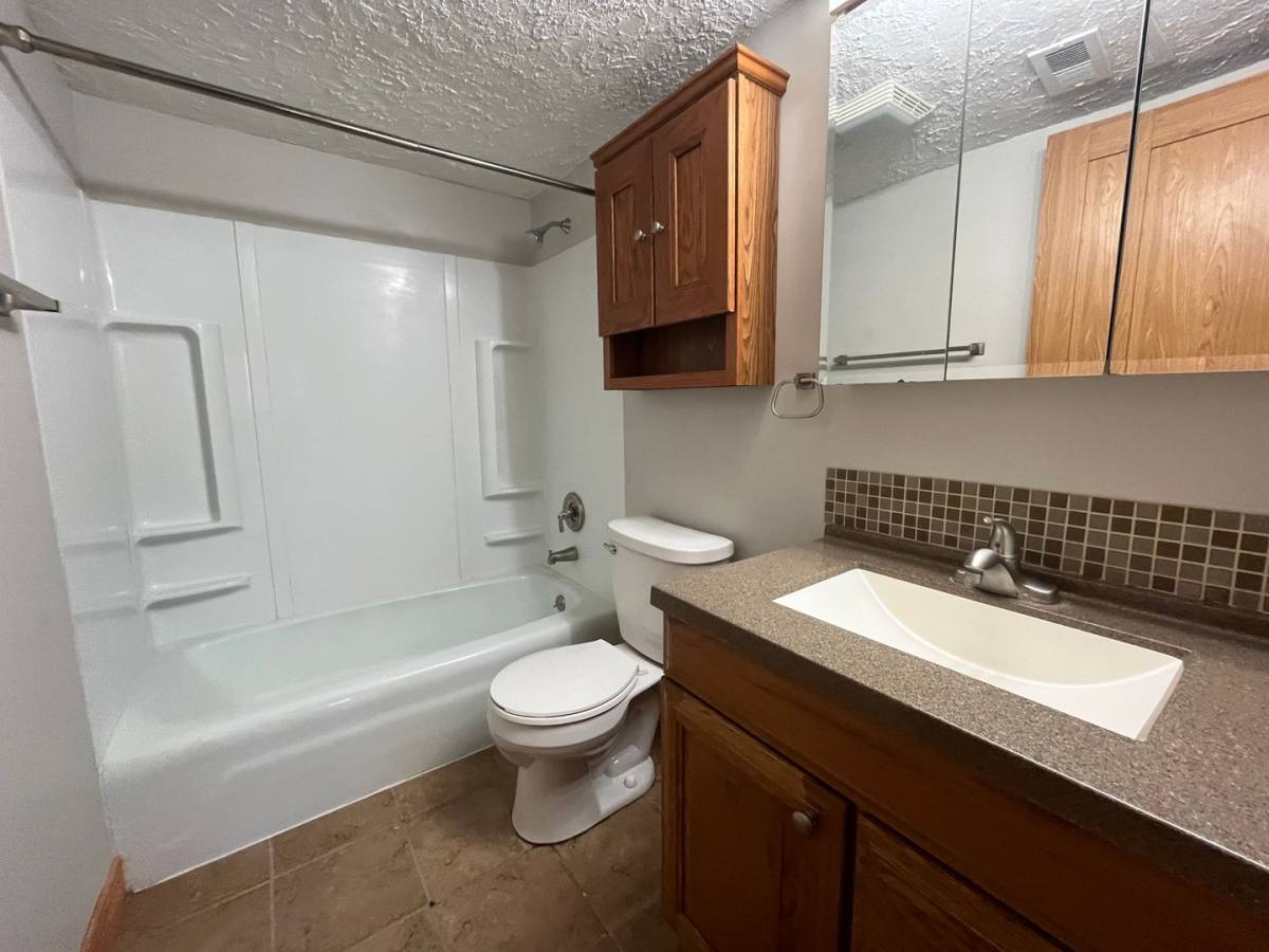 Apartment for rent at 2635 N 42nd St, Lincoln, NE 68504