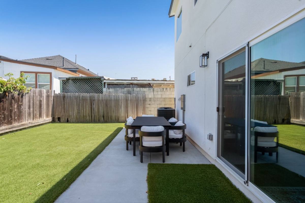 House for rent at 6237 Hobart St, San Diego, CA 92115