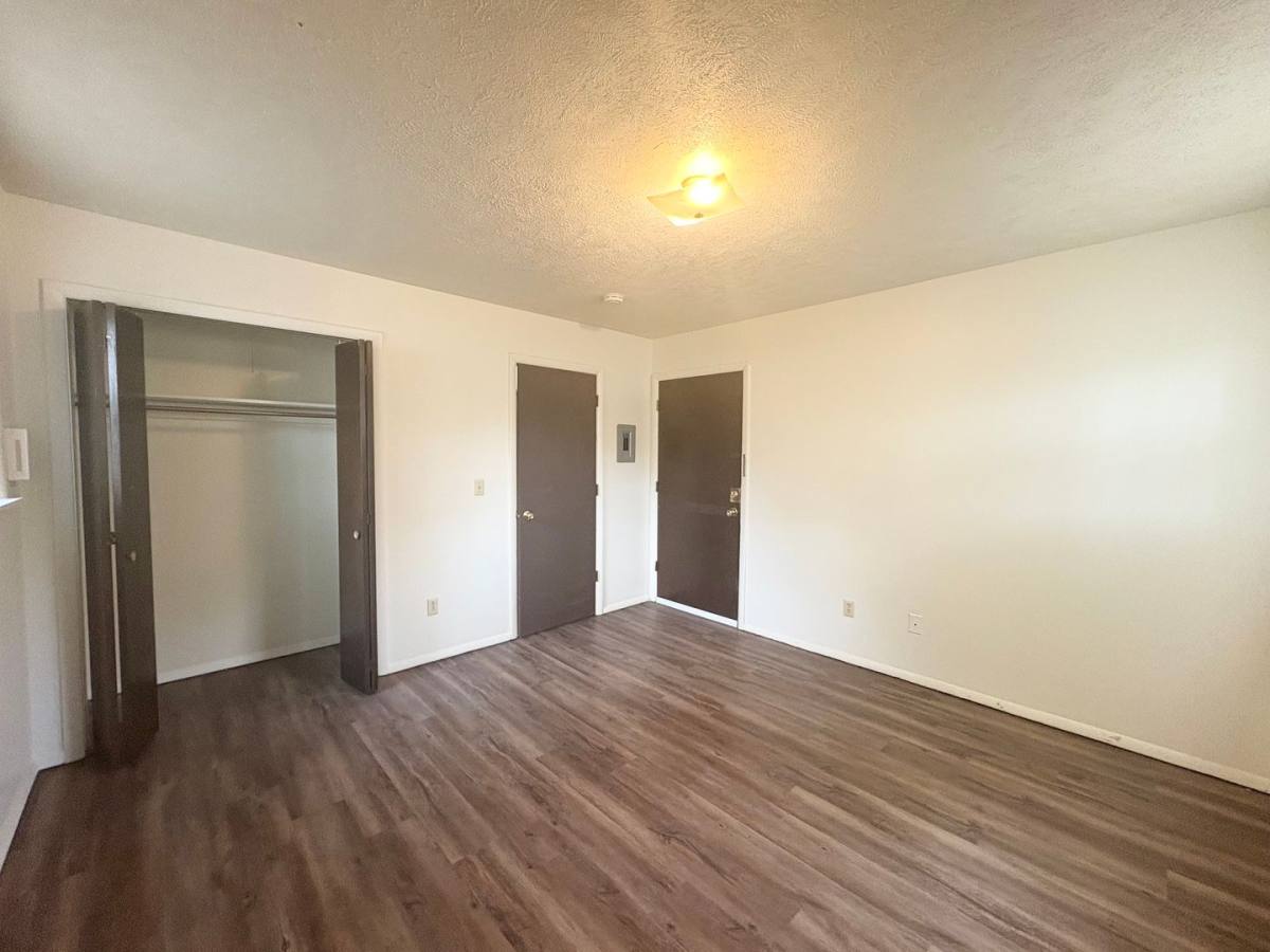 Apartment for rent at 1106 McLean, Bloomington, IL 61701