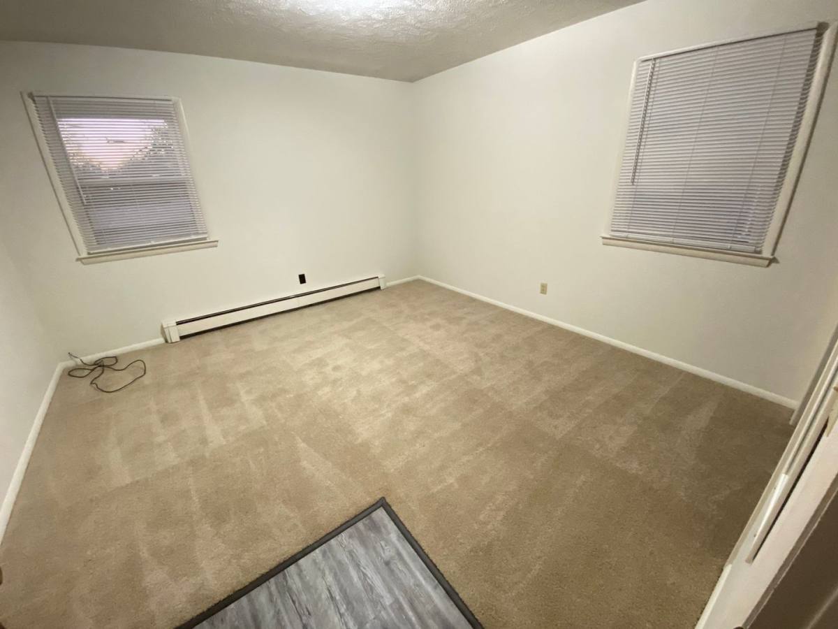 Apartment for rent at 1106 McLean, Bloomington, IL 61701