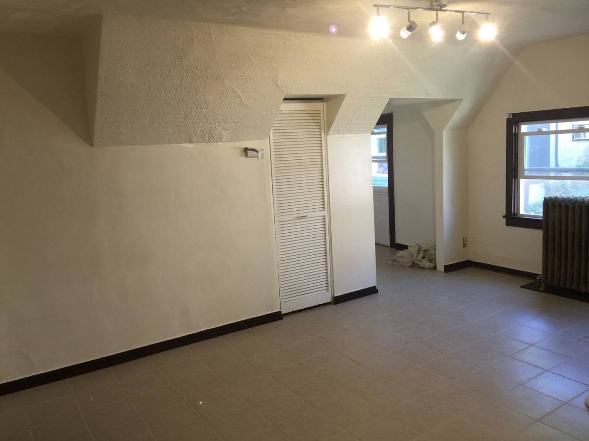 Apartment for rent at 2211 NE 50th St, Seattle, WA 98105