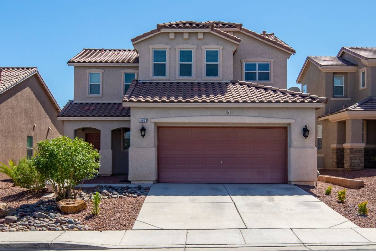 1068 Crescent Falls St, Henderson, NV 89011