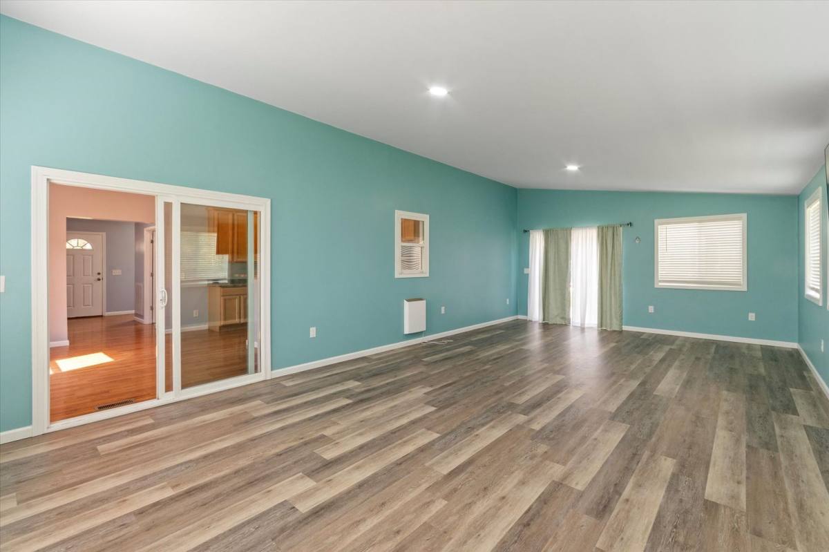 House for rent at 84 Poplar St, Brevard, NC 28712