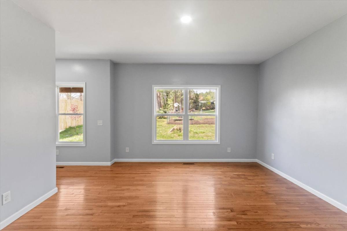 House for rent at 84 Poplar St, Brevard, NC 28712