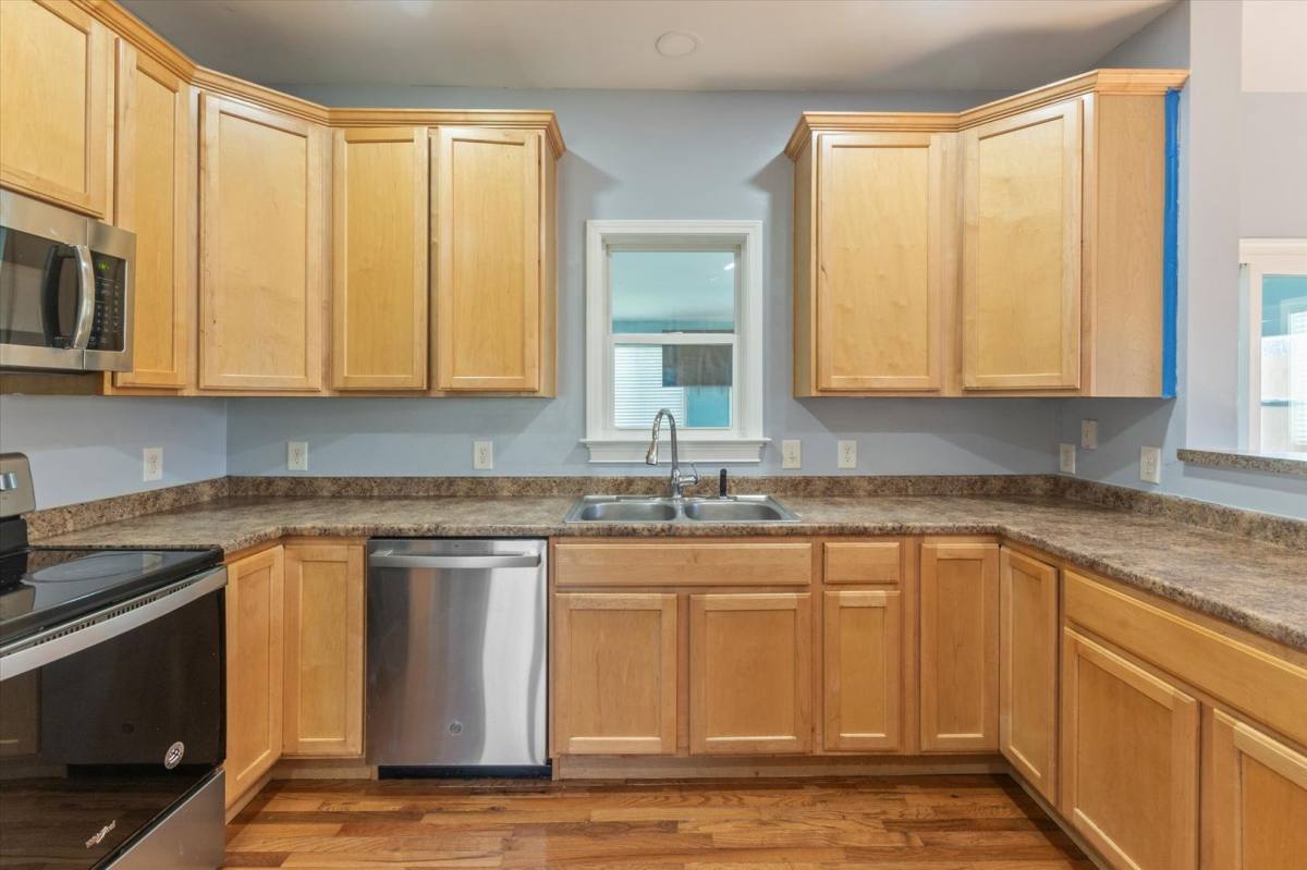 House for rent at 84 Poplar St, Brevard, NC 28712