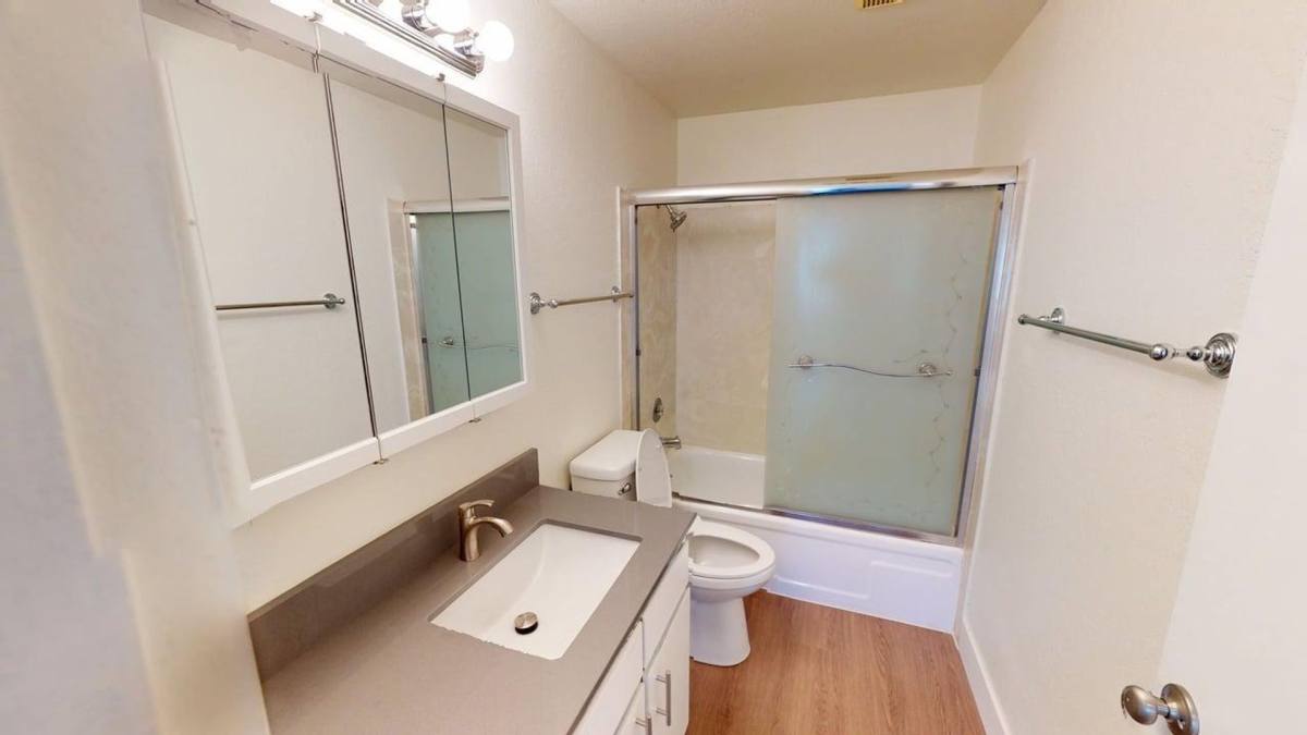 Apartment for rent at 10725 Greenwood Ave N, Seattle, WA 98133