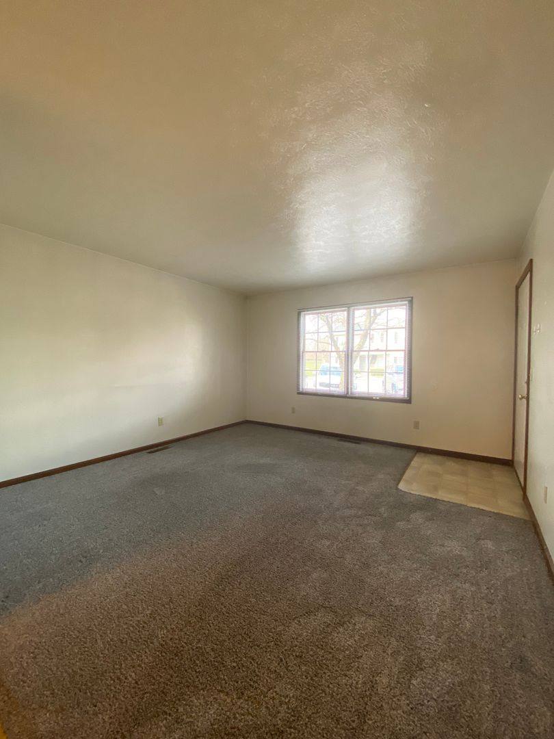 Apartment for rent at 118 S Silverwood, Goshen, IN 46526