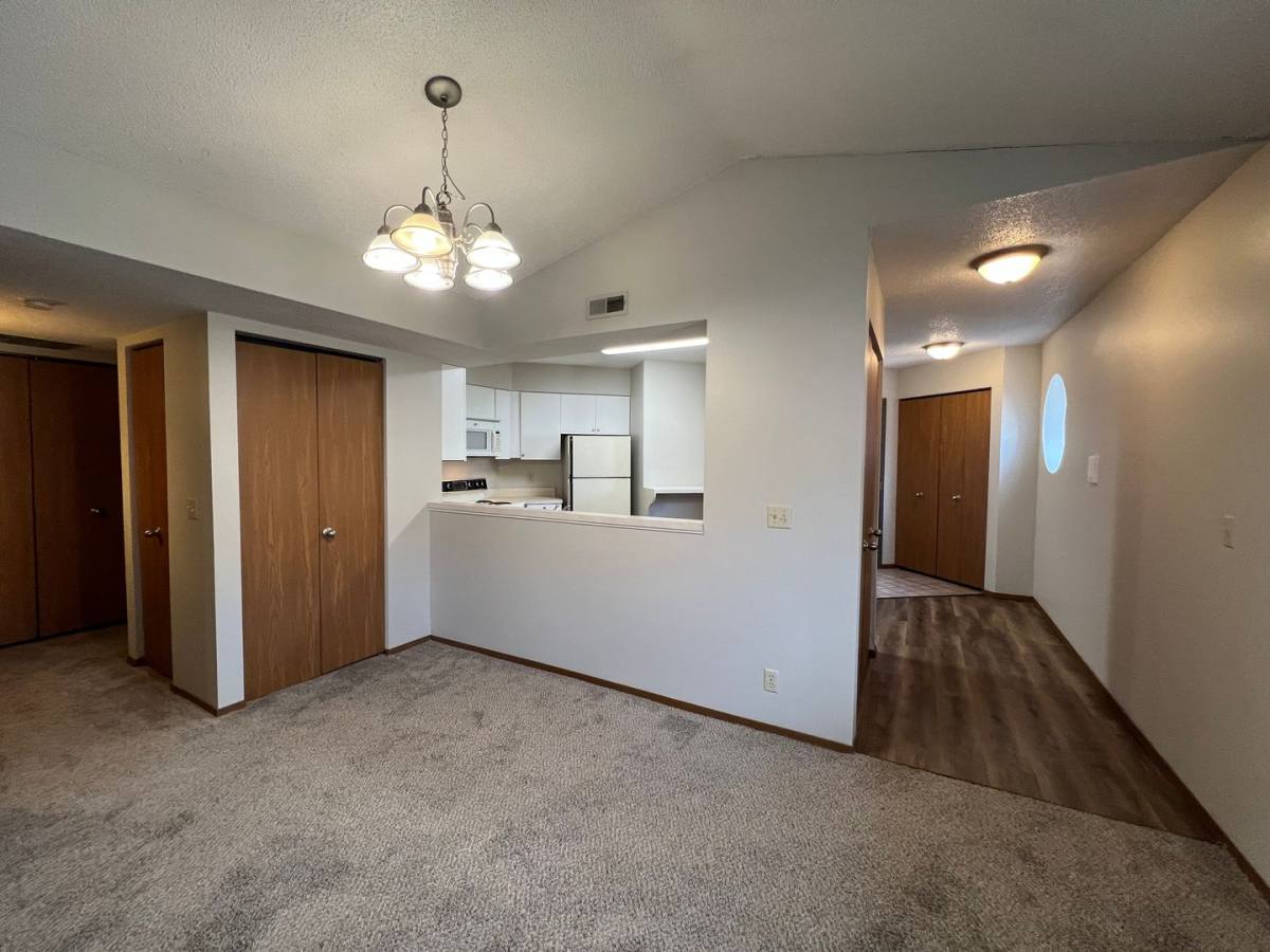 Apartment for rent at 2700 W Willowlake, Peoria, IL 61615