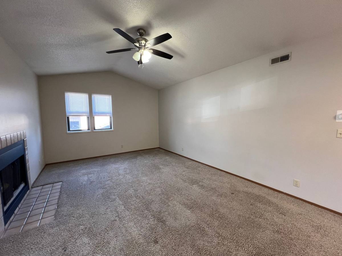 Apartment for rent at 2700 W Willowlake, Peoria, IL 61615