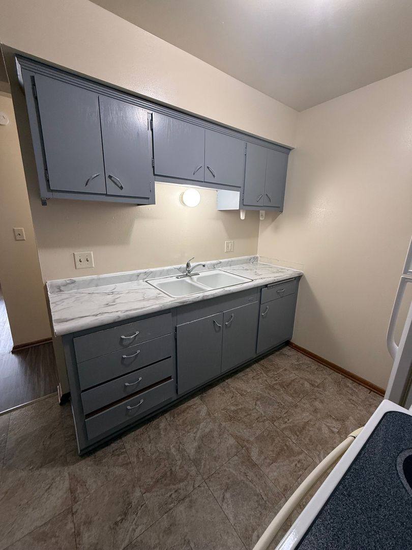 Apartment for rent at 5414 58th Ave, Kenosha, WI 53144