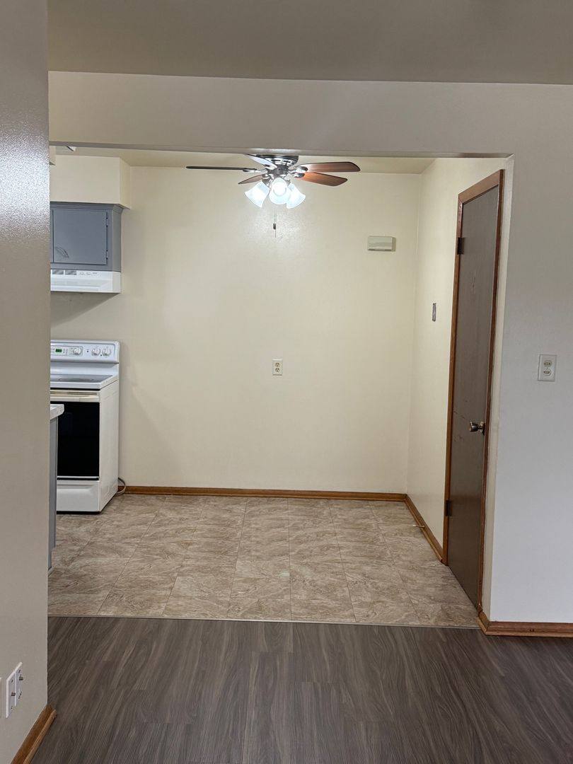 Apartment for rent at 5414 58th Ave, Kenosha, WI 53144