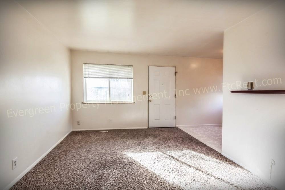 Apartment for rent at 309 N Shields, Fort Collins, CO 80521