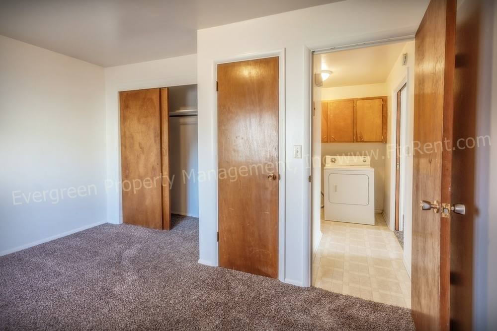 Apartment for rent at 309 N Shields, Fort Collins, CO 80521