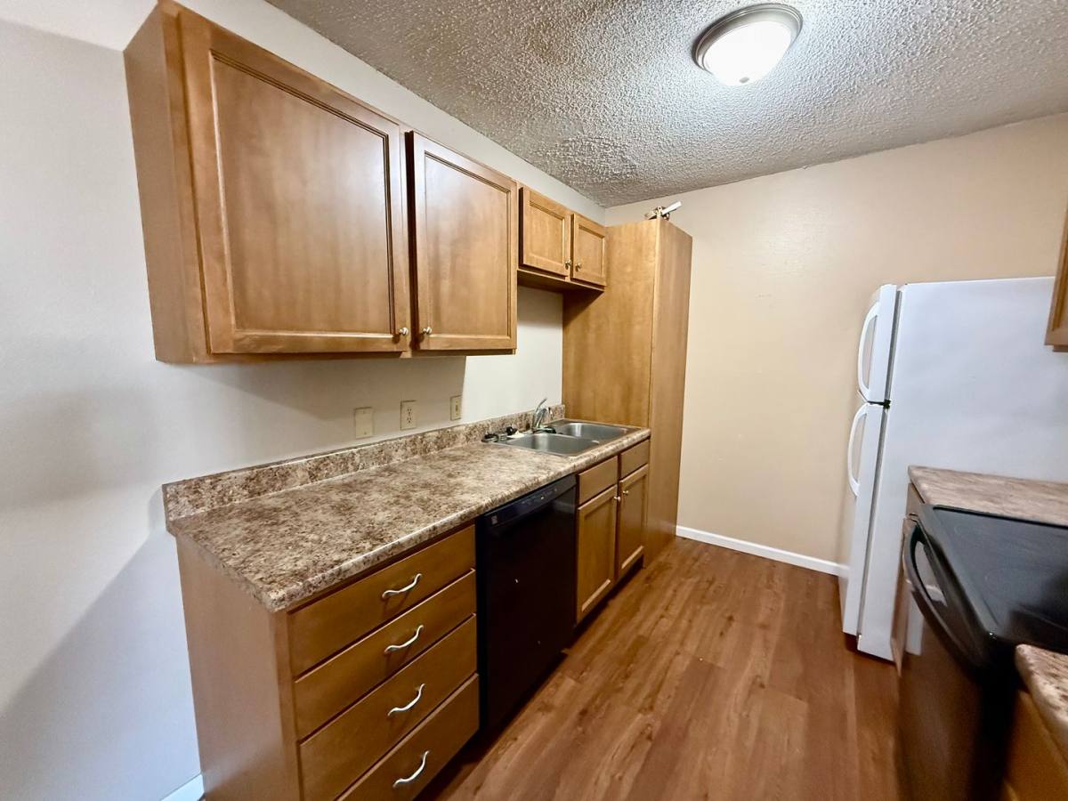 Apartment for rent at 1010 N Walnut, Maryville, MO 64468