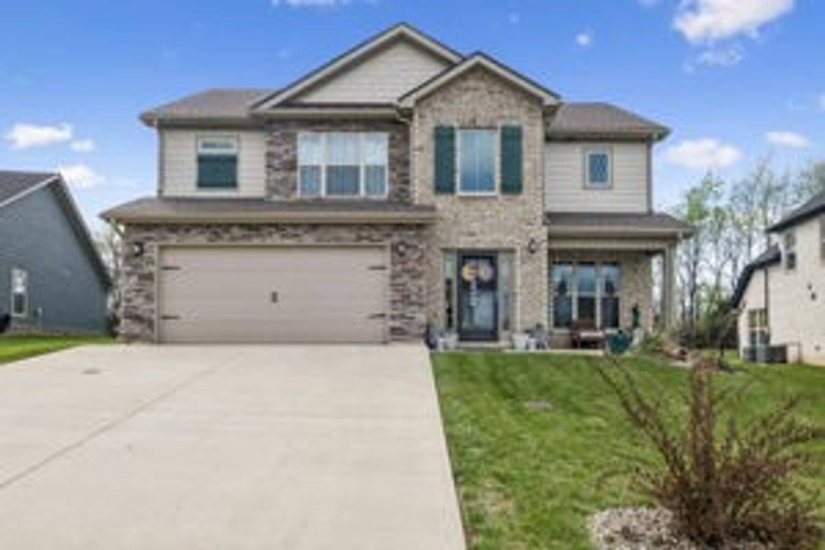 House for rent at 369 Frontier Dr, Clarksville, TN 37043