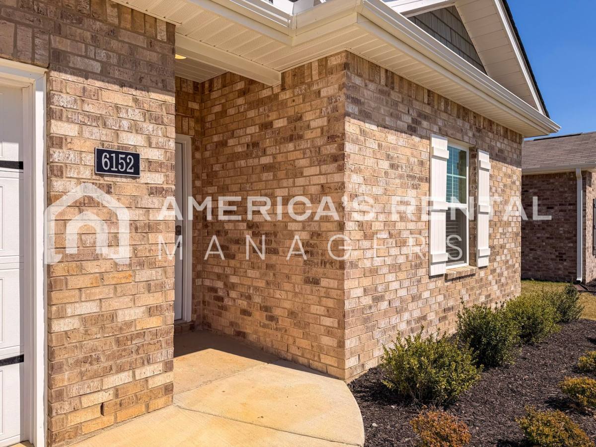 House for rent at 6152 Feather Way SE, Owens Cross Roads, AL 35763
