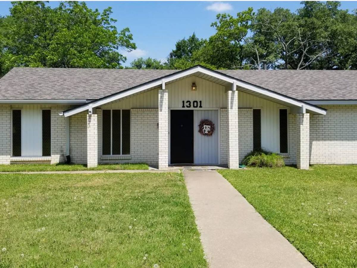 House for rent at 1301 Haines Dr, College Station, TX 77840