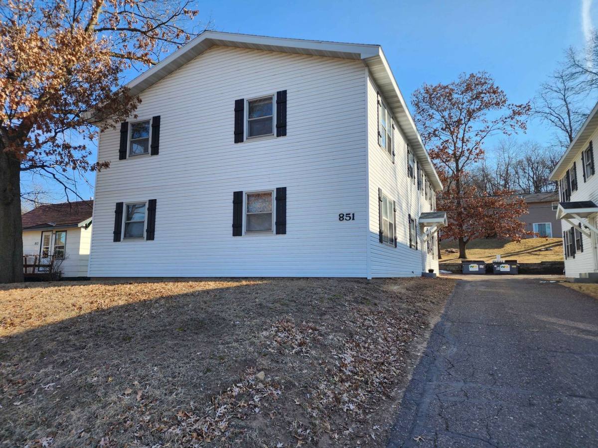 Apartment for rent at 851 N Hastings Ave, Eau Claire, WI 54703