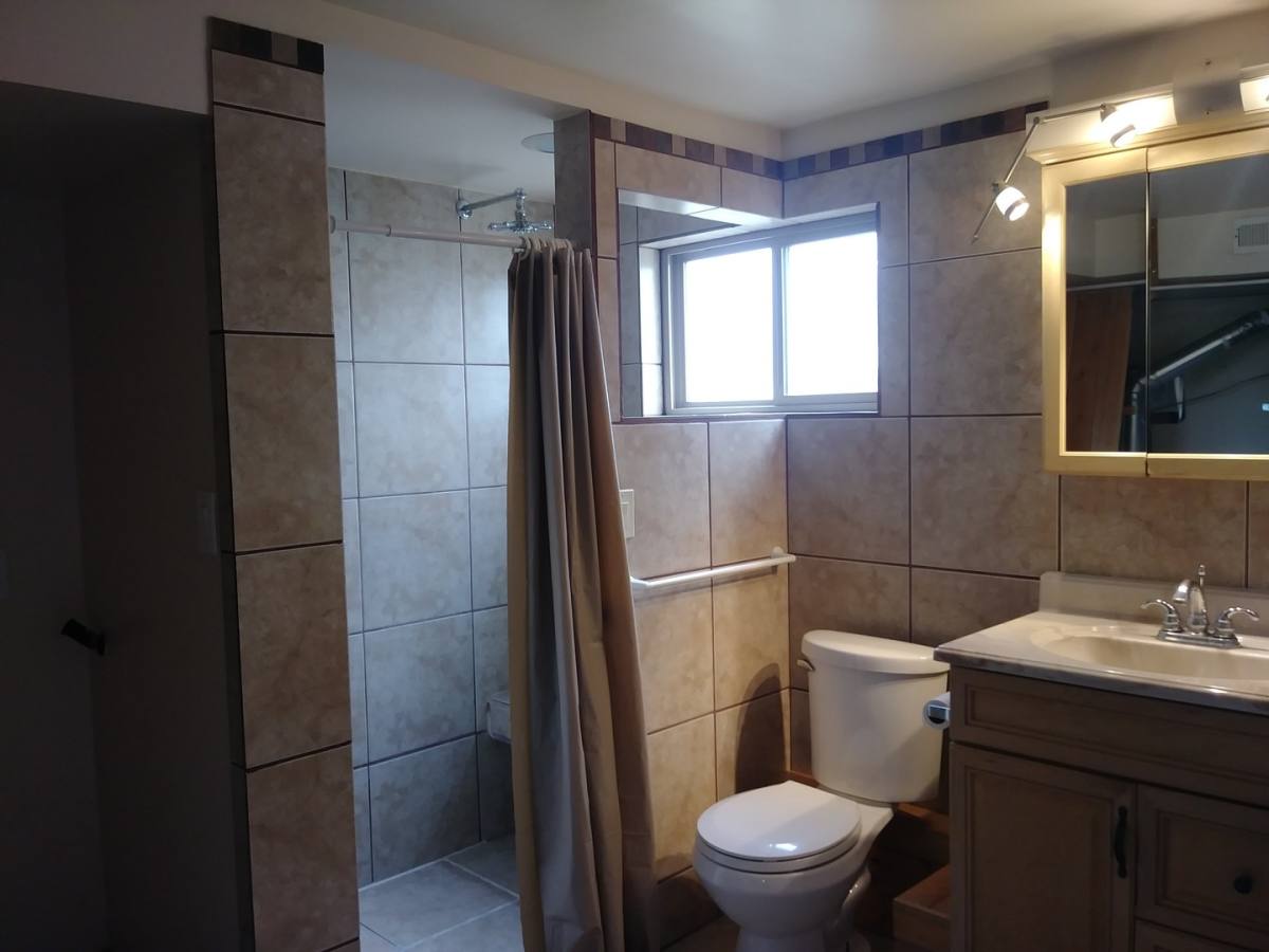 House for rent at 380 W 1050 N, Layton, UT 84041