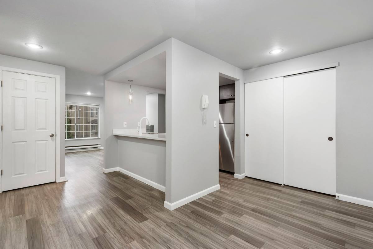 Apartment for rent at 1158 N 91st St, Seattle, WA 98103