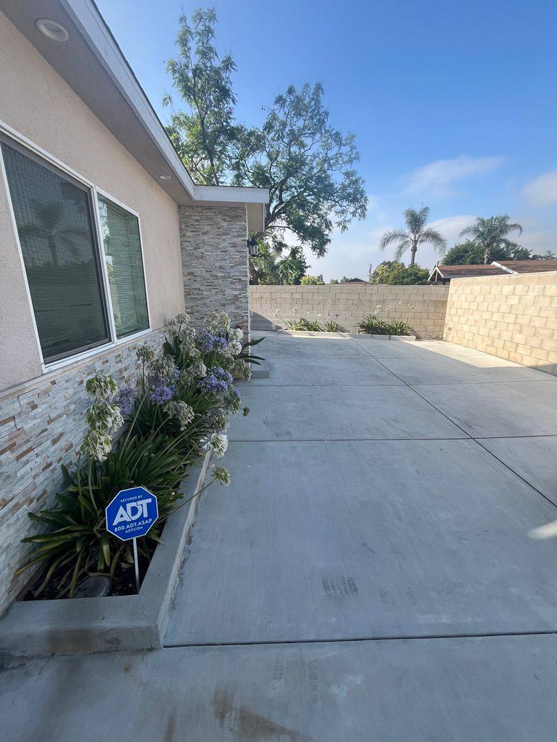 Apartment for rent at 1424 Encino Ave, Monrovia, CA 91016