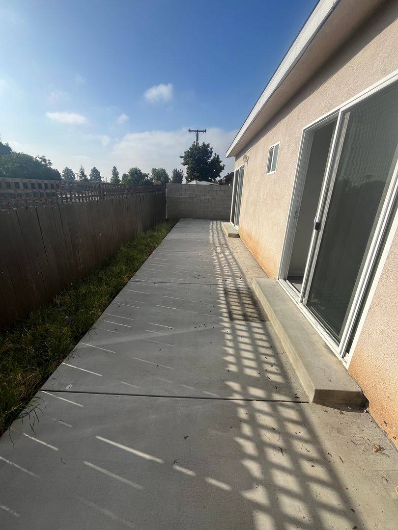 Apartment for rent at 1424 Encino Ave, Monrovia, CA 91016