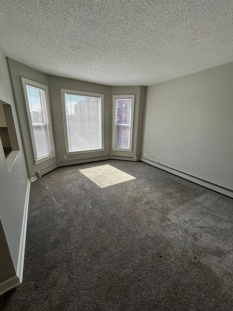 Apartment for rent at 736 E 16th St, Minneapolis, MN 55404