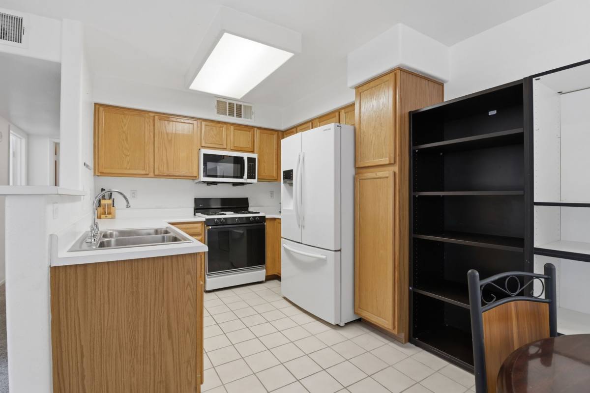 Condo for rent at 3074 Tarpon Dr, Las Vegas, NV 89120