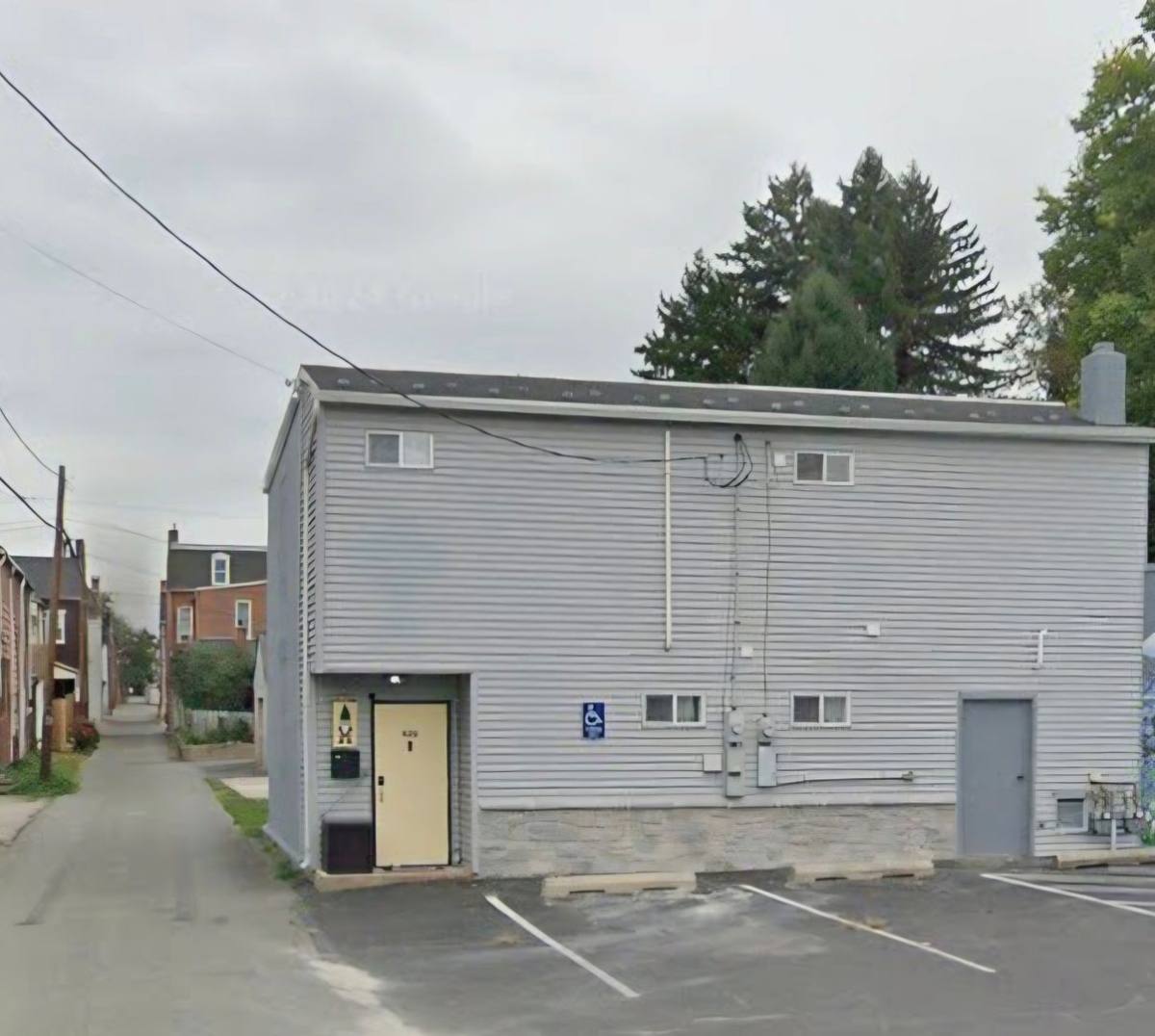 House for rent at 629 Locust St Rear 1FL, Columbia, PA 17512