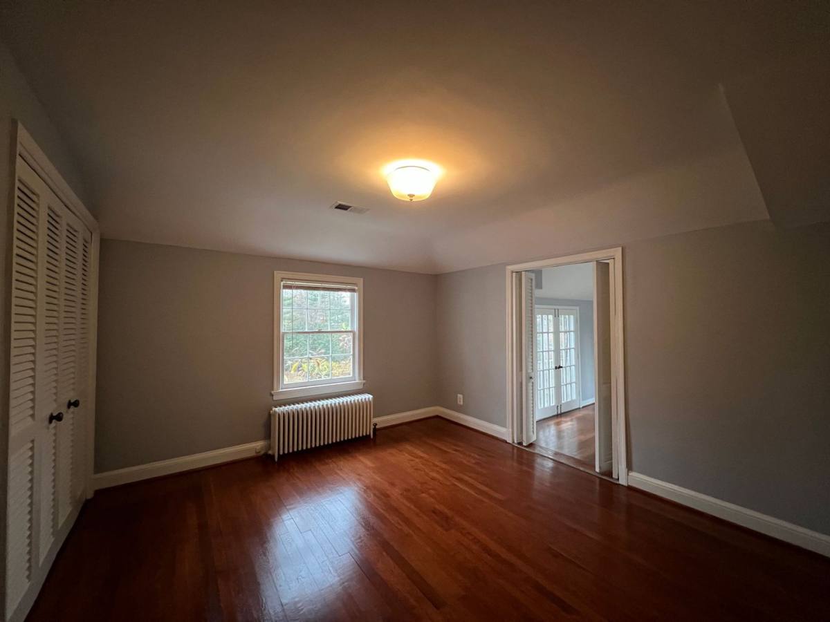 House for rent at 7309 River Rd, Bethesda, MD 20817