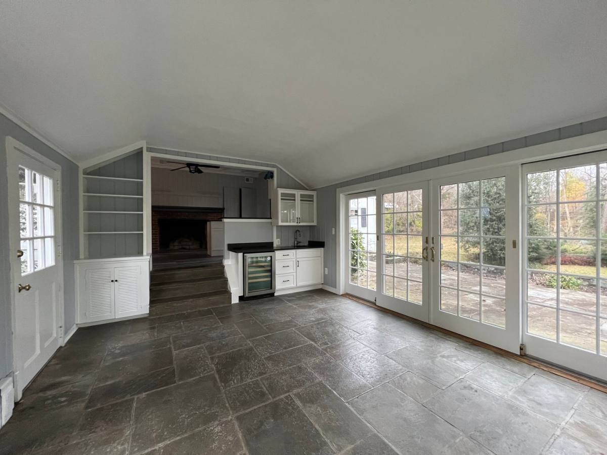 House for rent at 7309 River Rd, Bethesda, MD 20817