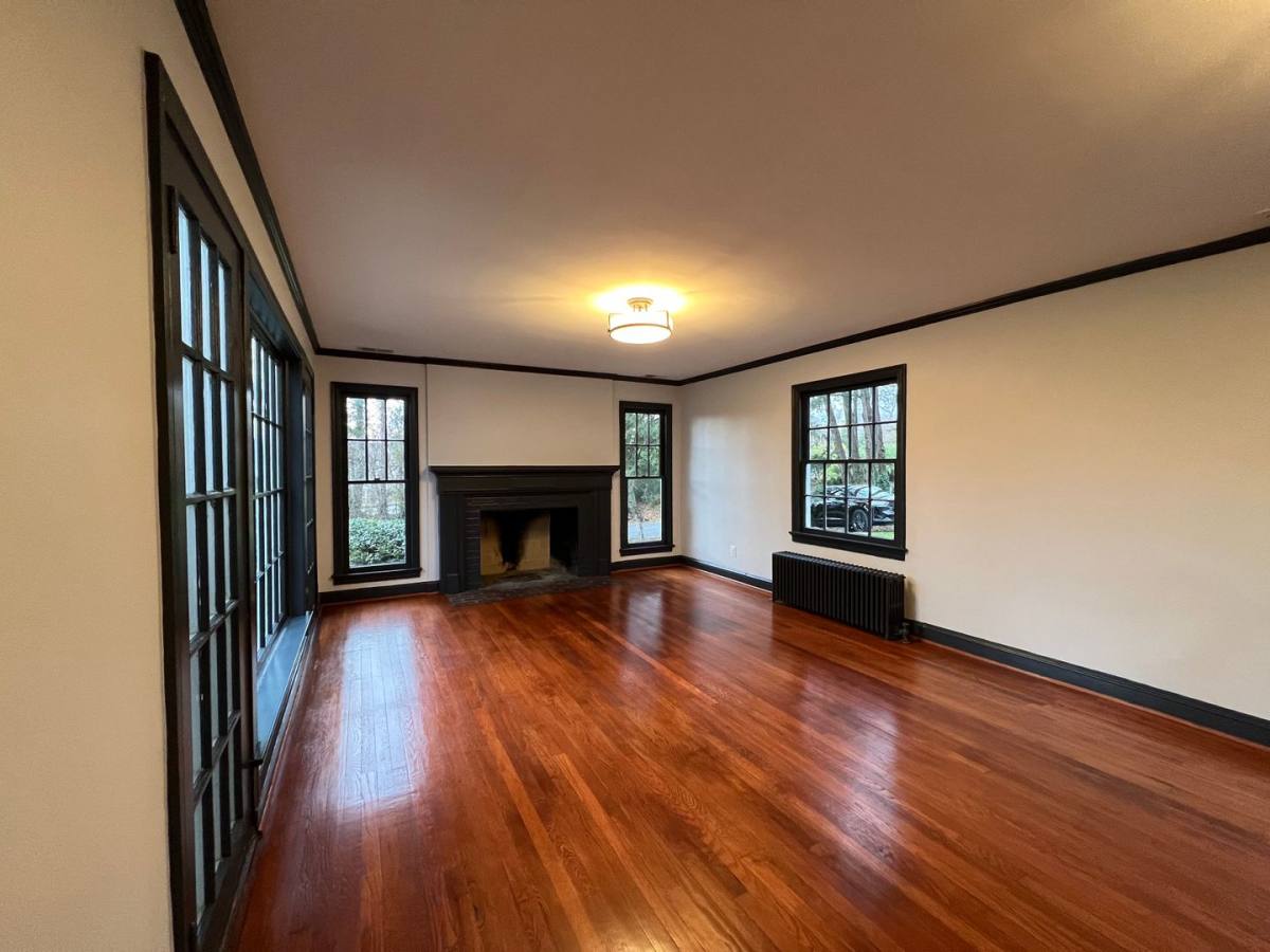 House for rent at 7309 River Rd, Bethesda, MD 20817