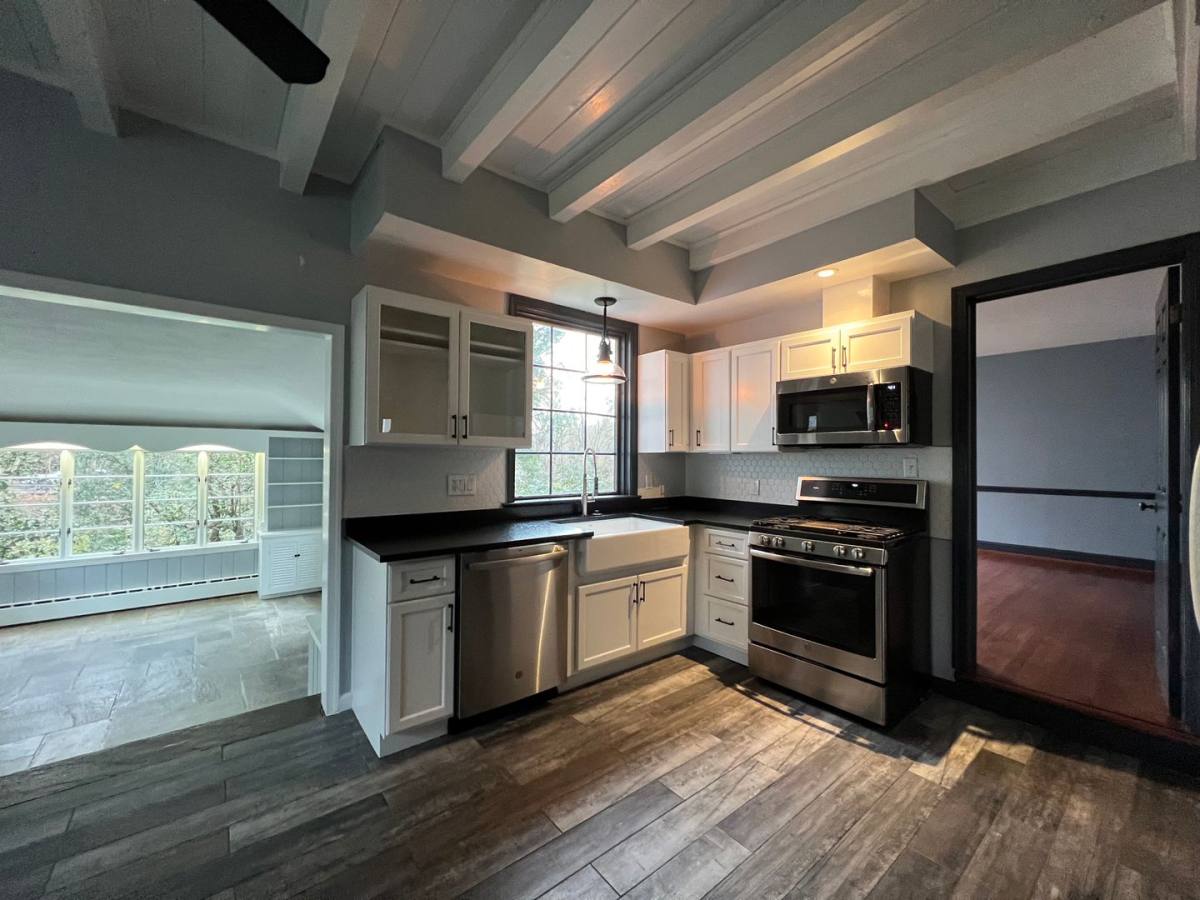 House for rent at 7309 River Rd, Bethesda, MD 20817