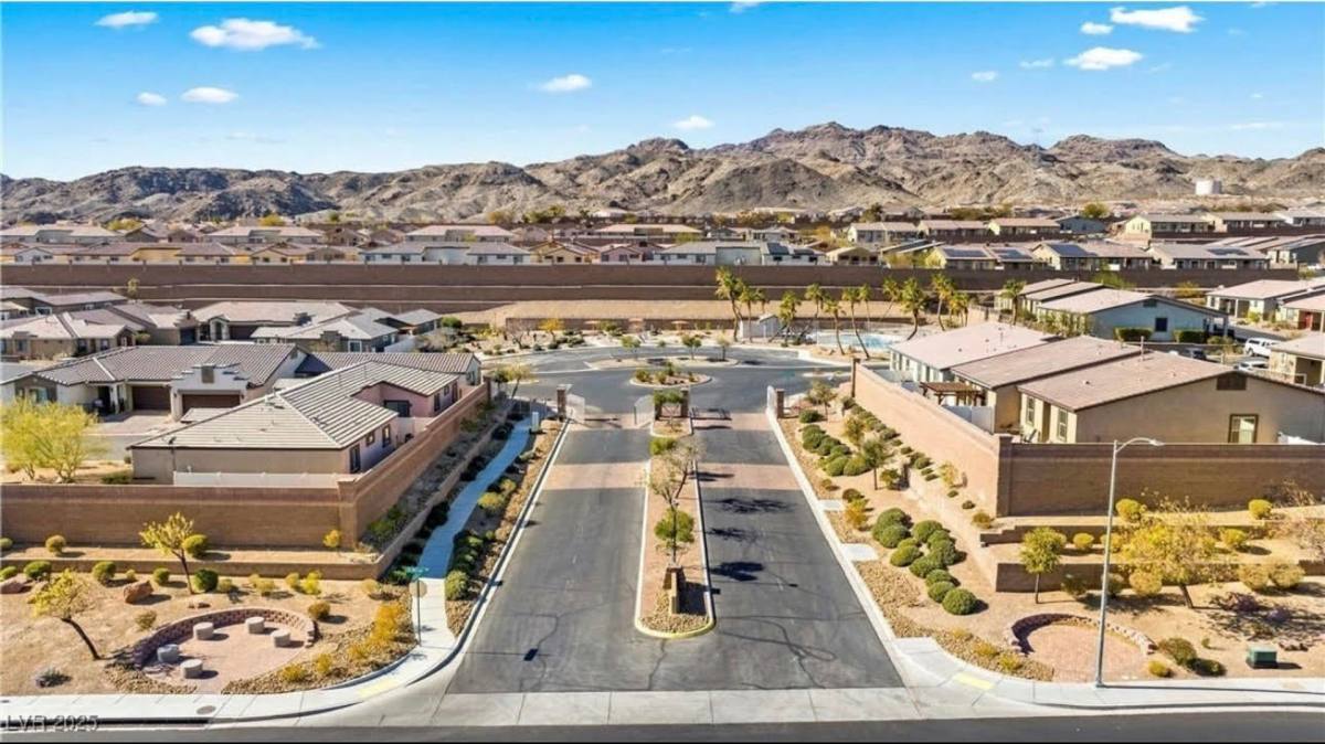 House for rent at 2805 Beacon Rock Dr, Laughlin, NV 89029